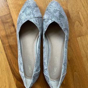 Toms Julie Flats - worn once